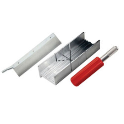 Coltello nr. 5 con Sega a Dorso e Guida per Taglio