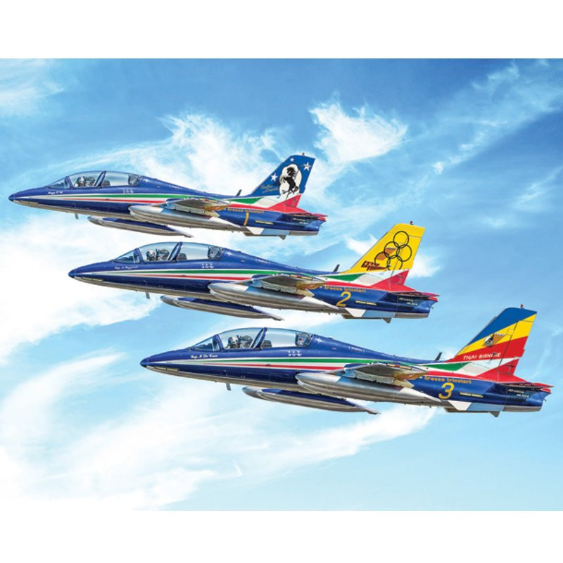 Aermacchi MB-339 60th P.A.N. "Anniversary" 1/72 (3)