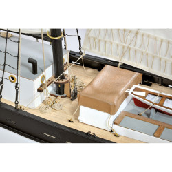 Q-Ship Hunter (Pirate Ship) 1/60